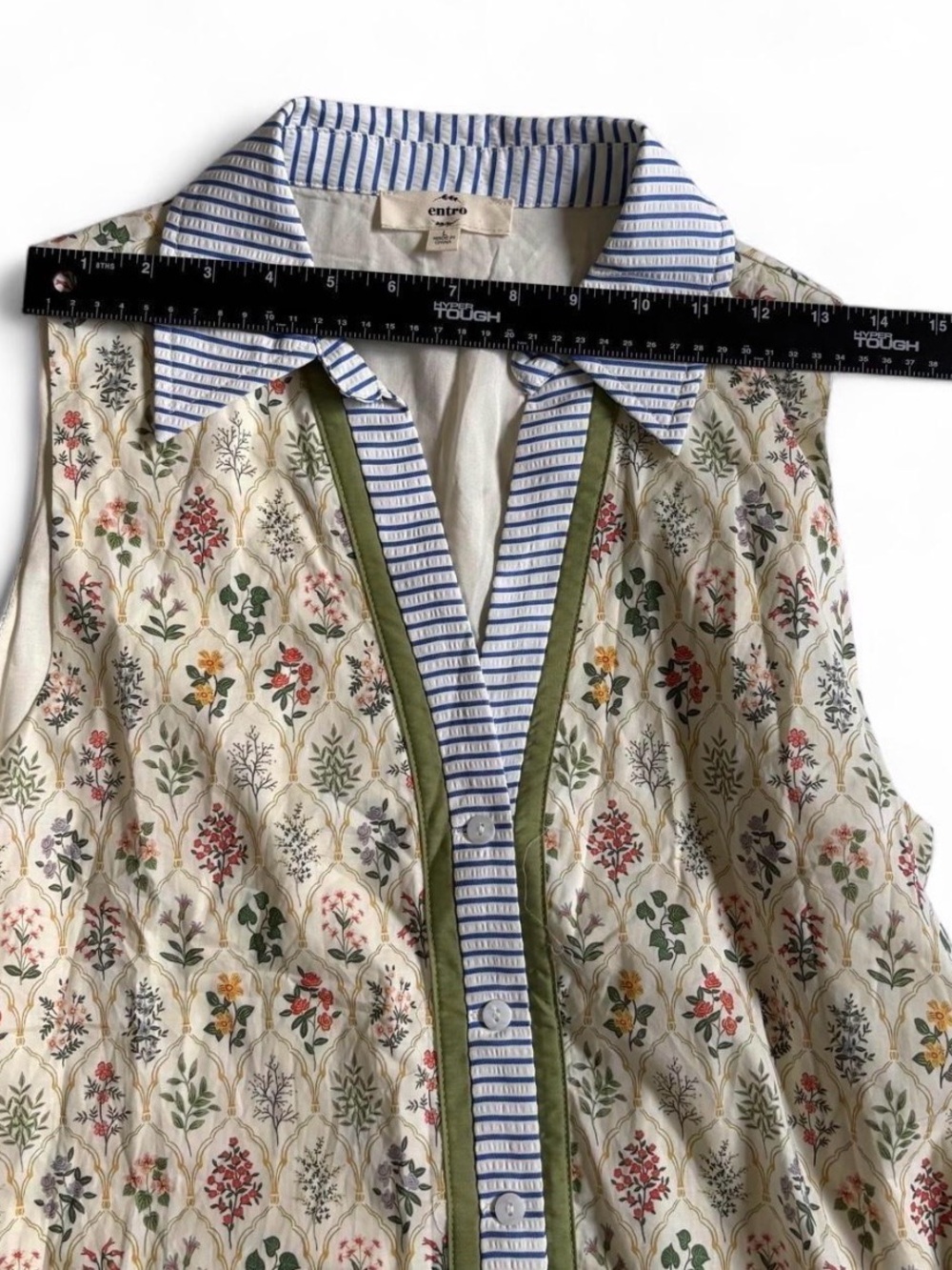 Entro Tiered Sleeveless Dress in Cream and Floral - Picture 5 of 7